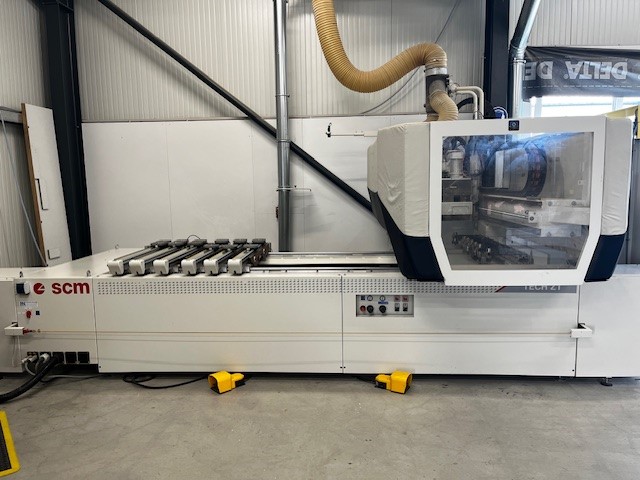 CNC Bearbeitungszentrum  / SCM / TECH Z1